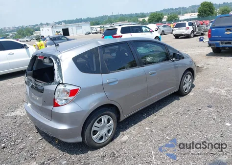 2010 Honda Fit z USA, uszkodzony, nr VIN JHMGE8H21AS011436